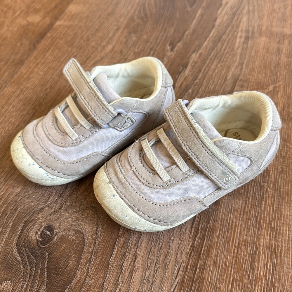 Stride Rite Sprout Toddler first sneaker